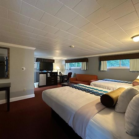Rodeway Inn Orleans - Cape Cod Buitenkant foto