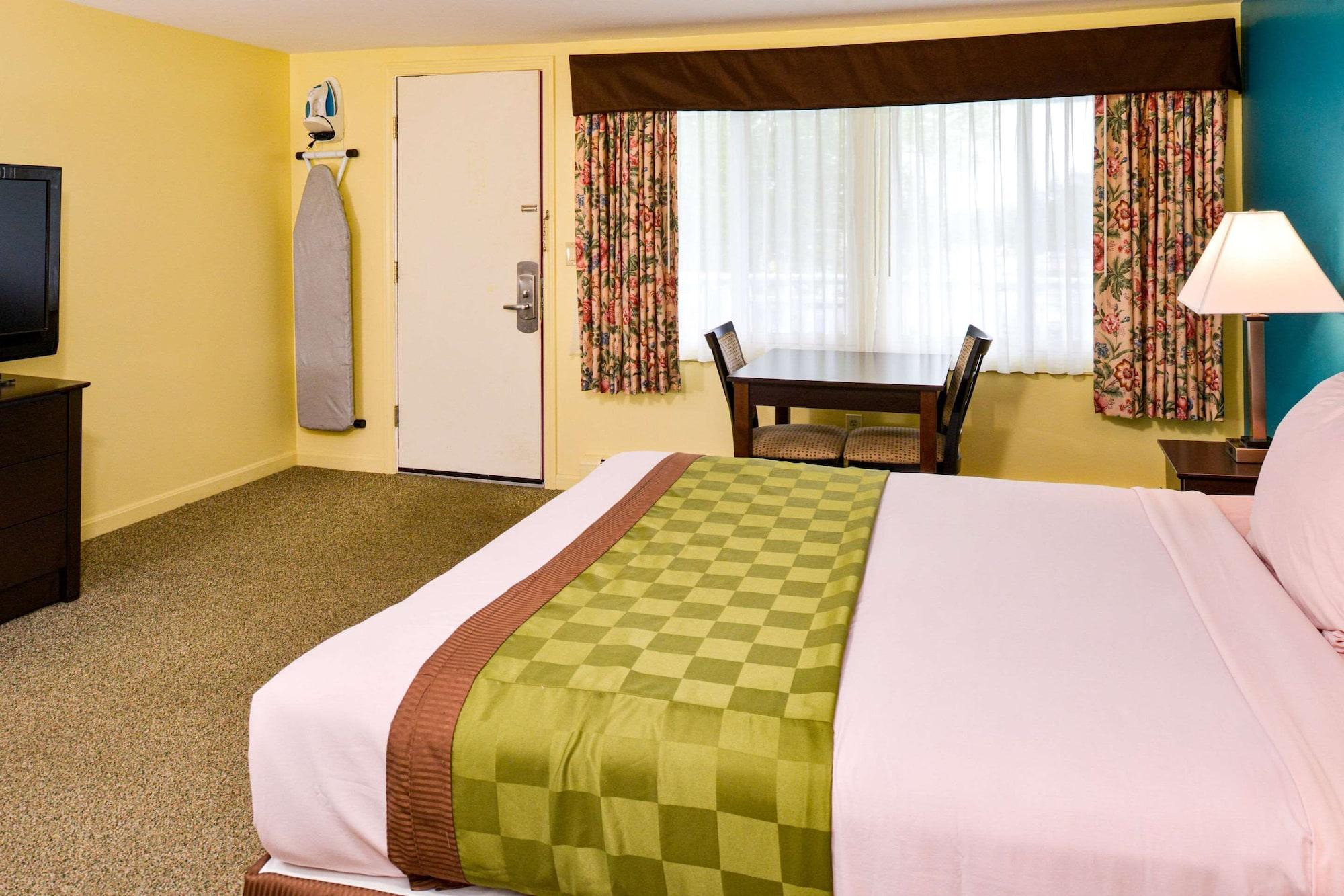 Rodeway Inn Orleans - Cape Cod Buitenkant foto